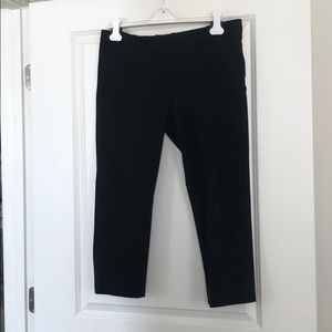 🌟Like New Black Gap Capri Cropped Pants, Size L🌟